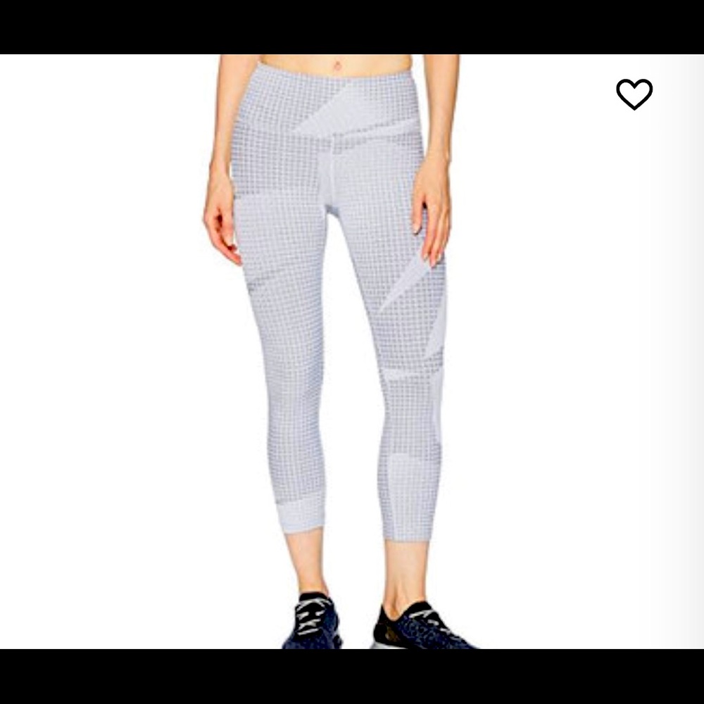 Under Armour Women's Breathelux Jacquard Crop